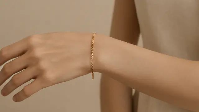 Model Gelang Emas Motif untuk Tangan Kecil/via ChatGPT