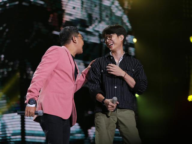 4 Band Indonesia Yang Kerap Gonta Ganti Vokalis News Entertainment Fimela Com Paspor adalah dokumen resmi yang dikeluarkan oleh pejabat yang berwenang dari suatu negara yang memuat identitas pemegangnya dan berlaku untuk melakukan perjalanan antar negara. kerap gonta ganti vokalis