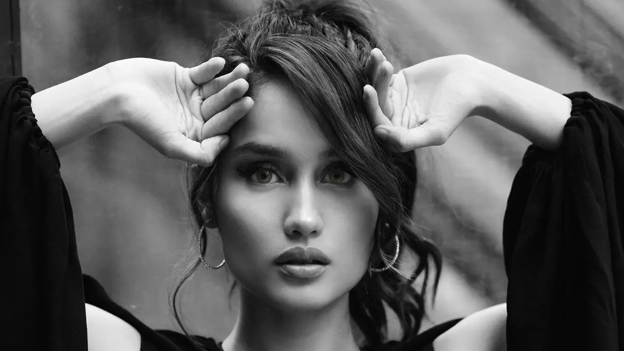 Cinta Laura