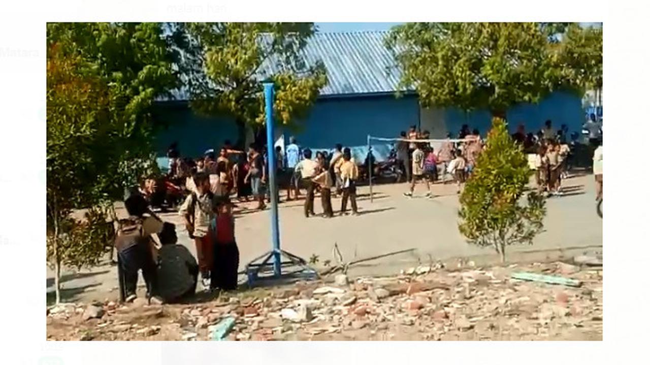 Anak-Anak Sekolah Dipulangkan Usai Gempa Bumi di Lombok