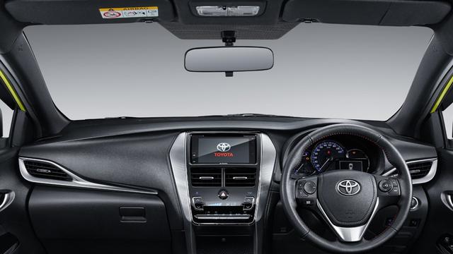 Interior New Yaris