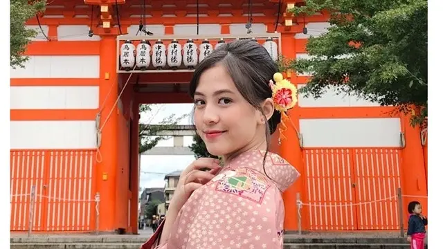 Gaya Zara JKT48 di Kyoto International Film And Art Festival