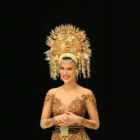 Sophia Latjuba © Bintang.com/Adrian Utama Putra & kapanlagi.com