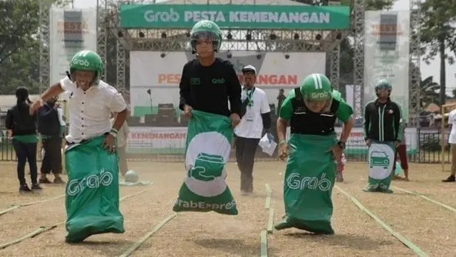 6 Potret Gabut Driver Ojek Online saat Tunggu Orderan Ini Kocak