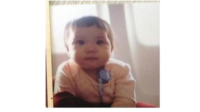 5 Potret Masa Kecil Gisella Anastasia, Wajahnya Mirip Gempi