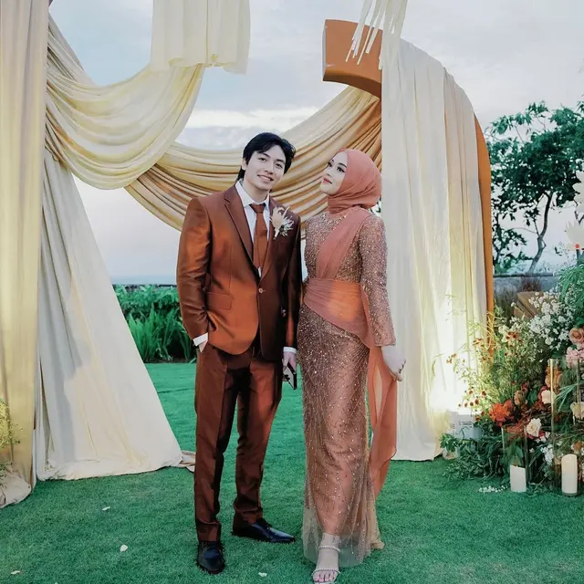 6 Potret Putri Delina dan Jeffry Reksa di Rentetan Pernikahan Mahalini – Rizky Febian
