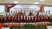 Toyota Indonesia Akademi (TIA) kembali meluluskan mahasiswa Diploma 1 (D1) jurusan Teknik Pemeliharaan Mesin Otomasi. (Herdi/Liputan6.com)