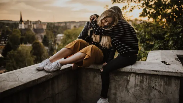 Hubungan dengan Orang Terdekat