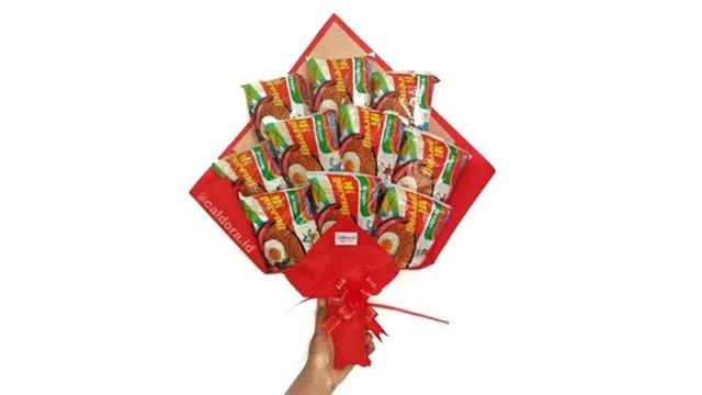 6 Hadiah Pernikahan Ini Nyeleneh Banget, Bikin Tepuk Jidat