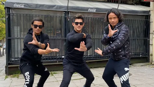 Iko Uwais dan Tony Jaa