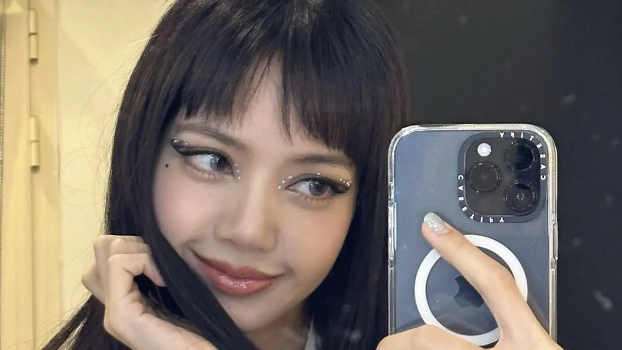 Gaya Pakaian Tertutup Lisa Blackpink
