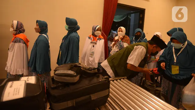 Keberangkatan Jemaah Calon Haji Kloter Pertama