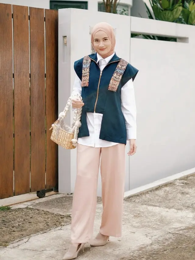 Gaya Fashionable Berhijab