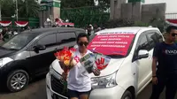 Para pengemudi transportasi berbasis aplikasi atau online melakukan aksi di depan Gedung DPR/MPR/DPD Senayan, Jakarta Pusat. (Liputan6.com/Devira Prastiwi)