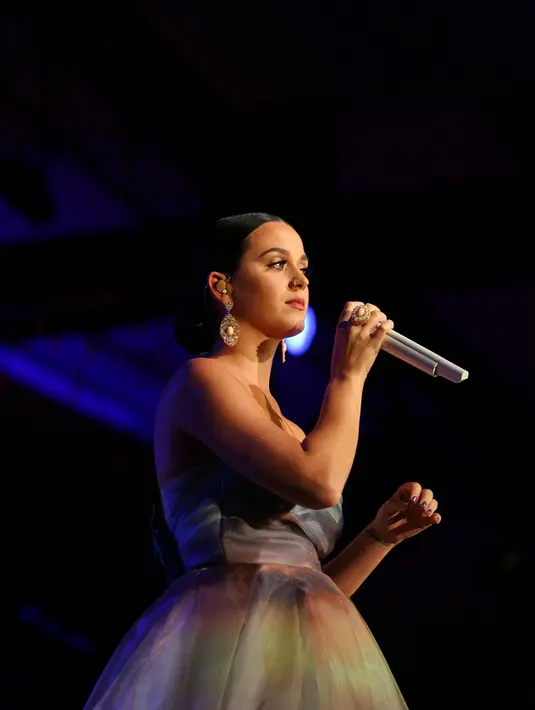 Terungkap anggapan Katy Perry sebagai penyanyi latar setelah sebuah video yang menunjukkan penampilan Katy Perry dan P.O.D tersebar di internet. (AFP/Bintang.com)