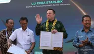 Peluncuran Starlink di Puskesmas Sumerta Kelod, Bali untuk menandai digitalisasi fasilitas kesehatan di pedesaan. (AP Photo/Firdia Lisnawati)