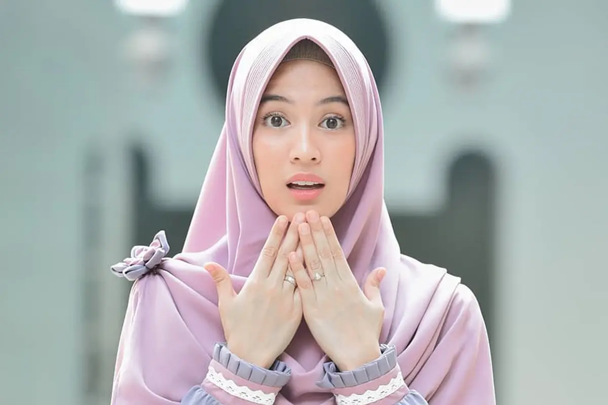 FOTO: Gaya Hijab Alyssa Soebandono, Selalu Tampil Anggun dan Modis
