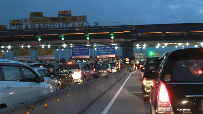 Gerbang Tol Cikarang (c) Shutterstock