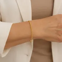 Model Gelang Emas Rantai Halus untuk Ibu-Ibu Usia 50 Tahunan