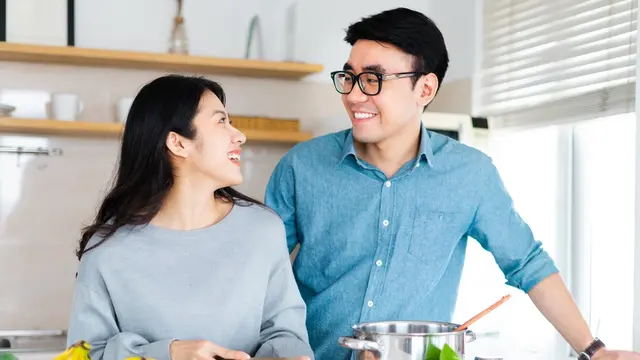 Couple Memasak