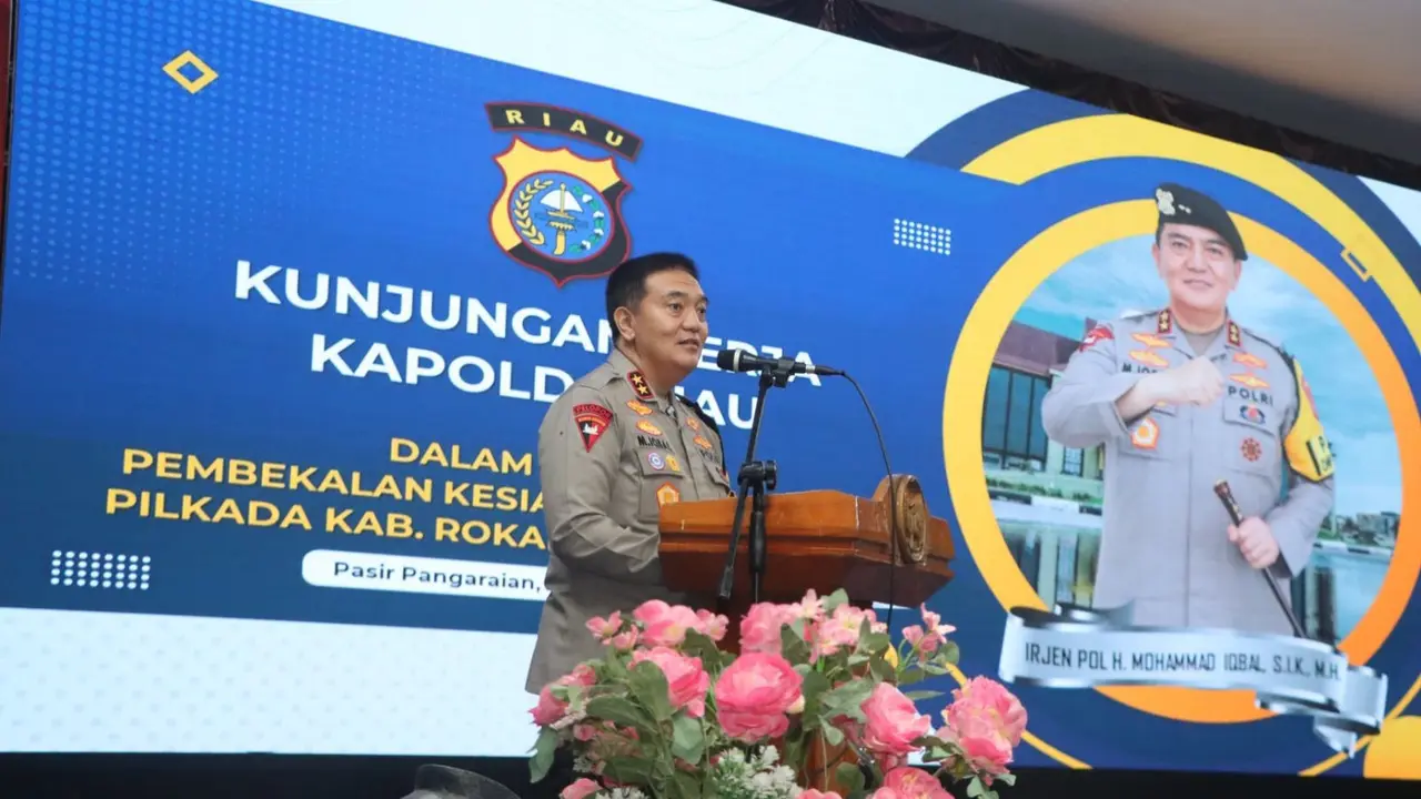 Kapolda Riau Irjen Mohammad Iqbal memberikan arahan soal pengamanan Pilkada di Kabupaten Rokan Hulu.