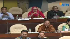 Sejumlah fraksi seperti PAN, PKS dan Gerindra menganggap pemerintah tak serius karena hanya Menteri Komunikasi dan Informasi yang hadir. 