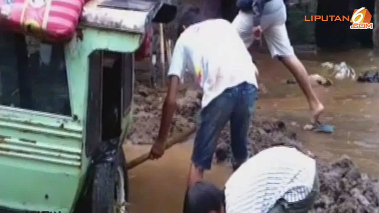 pasca-banjir-bandang-140117-b.jpg