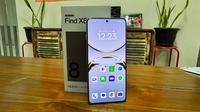 Unboxing Oppo Find X8 Pro. (Liputan6.com/ Yuslianson)