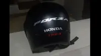 TRX-3, helm bawaan Honda Forza. (Otosia)