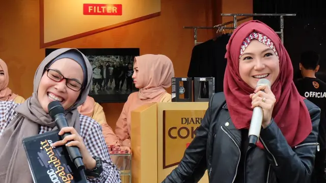 Sering Tampil Tomboi, Pesona 7 Seleb Pakai Hijab Ini Bikin Pangling