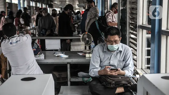 FOTO: Transjakarta Perluas Fasilitas Wifi Gratis di 7 Koridor