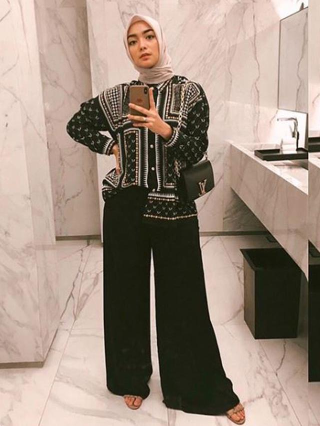 Gaya OOTD Citra Kirana yang Mantap Berhijab, Cantik dan Modis