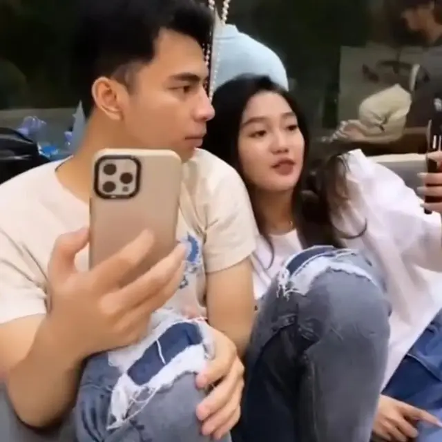 Dikabarkan Dekat, Ini 6 Potret Kebersamaan Dimas Ahmad dan Chika Seleb TikTok