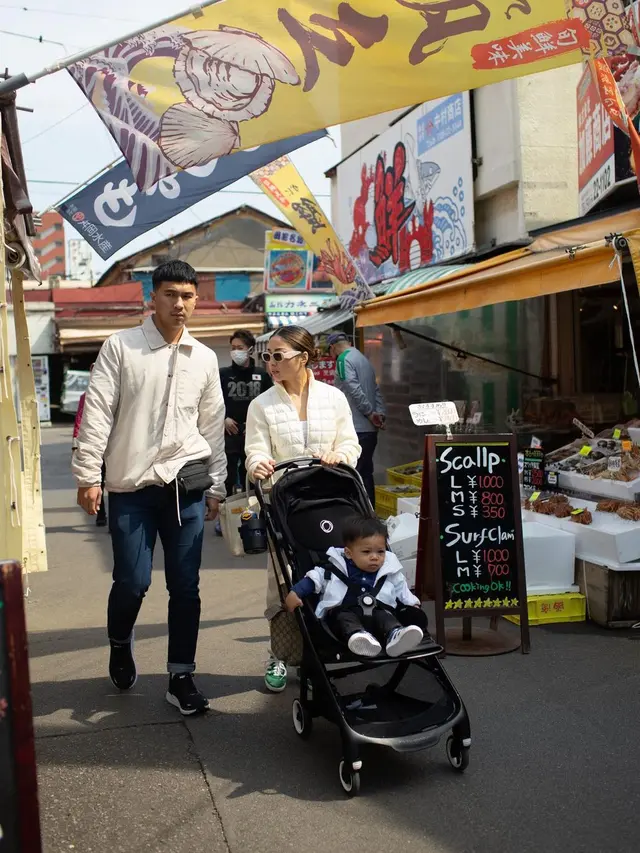 Nikita Willy dan Baby Izz di Jepang (Instagram/nikitawillyofficial94)