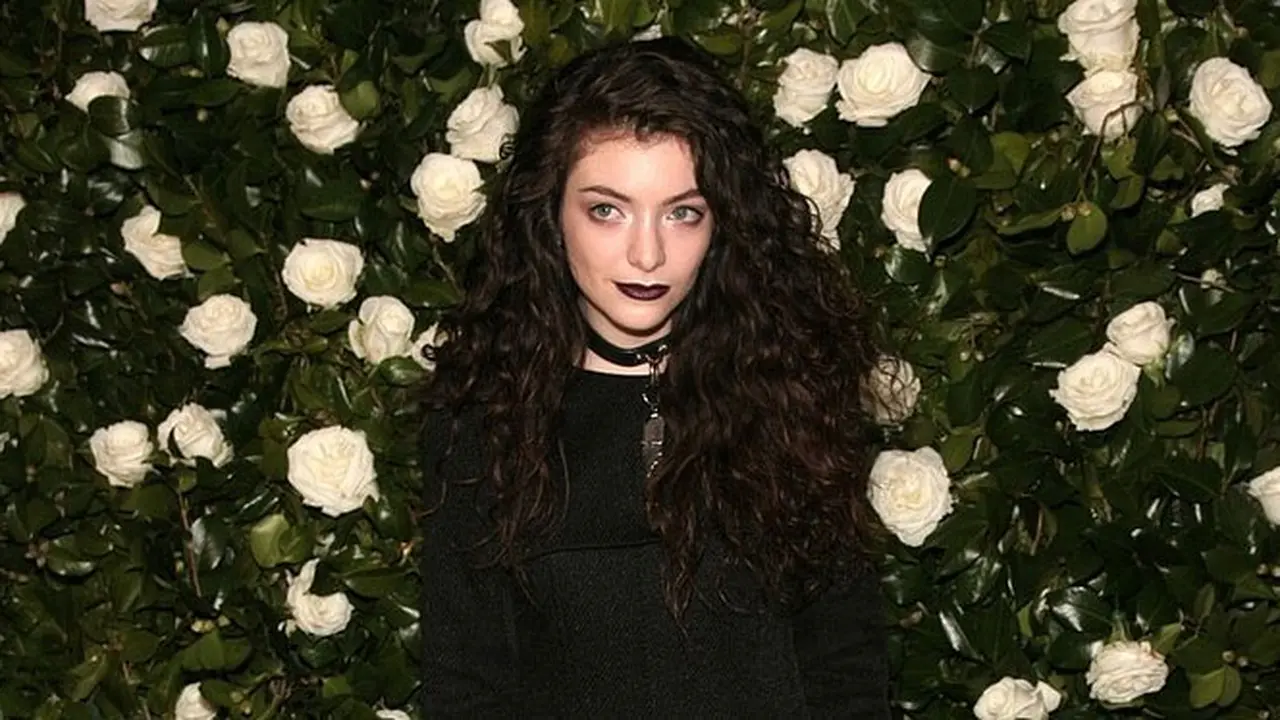 lorde-imbau-140218b.jpg