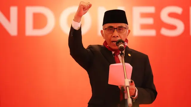 Otoritas Jasa Keuangan (OJK) menggelar upacara peringatan Hari Ulang Tahun (HUT) Kemerdekaan RI ke-75 yang dilakukan secara virtual
