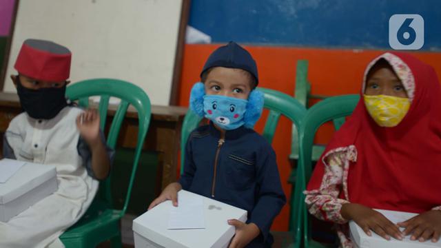 FOTO: Pandemi COVID-19, TNI - Polri Imbau Warga Patuhi Protokol Kesehatan