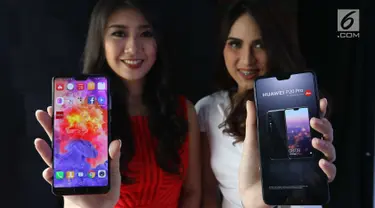 Model menunjukan Huawei P20 Pro di Jakarta, Kamis (28/6). Huawei P20 Pro resmi dipasarkan dan dibanderol seharga Rp 11.999.000 di Indonesia. (Liputan6.com/Angga Yuniar)