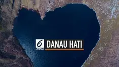 Danau Ouler terletak di Wicklow Mountains National Park. Untuk bisa menyaksikan keindahan danau ini, pengunjung harus melakukan pendakian ke gunung tertinggi di Irlandia.