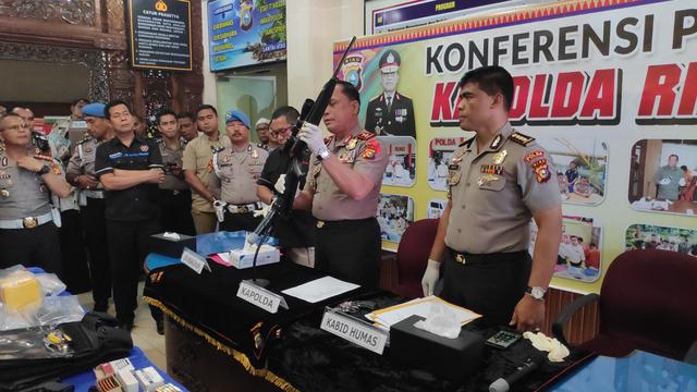 Konferensi pers Kapolda Riau (M Syukur/Liputan6.com)