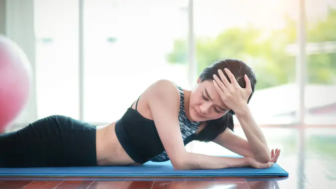 tips cegah pusing saat yoga