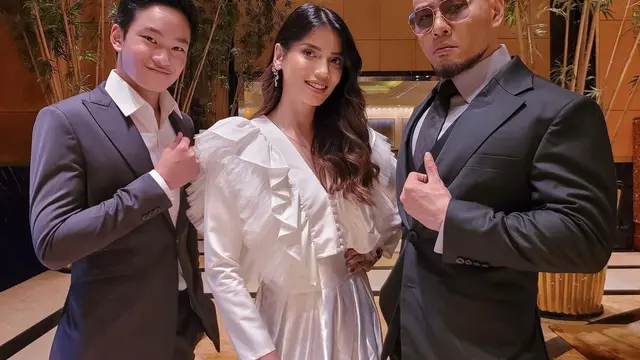 7 Potret Kompak Sabrina Chairunnisa dan Azka Corbuzier, Resmi Jadi Ibu Sambung