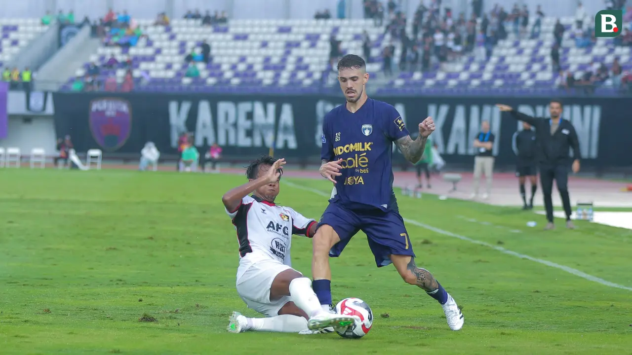 Foto: Parade Aksi Rayco Rodriguez, Pemain Lincah dengan Umpan Akurat Milik Persita Tangerang