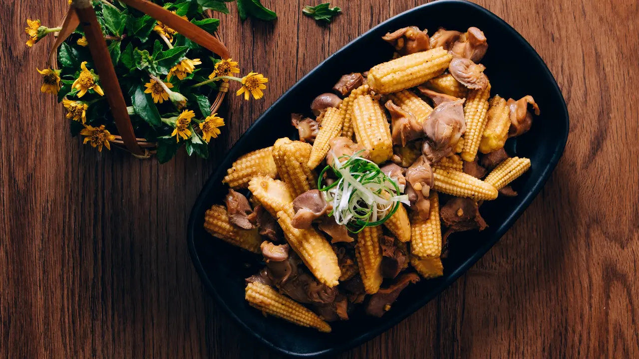 tumis jagung muda