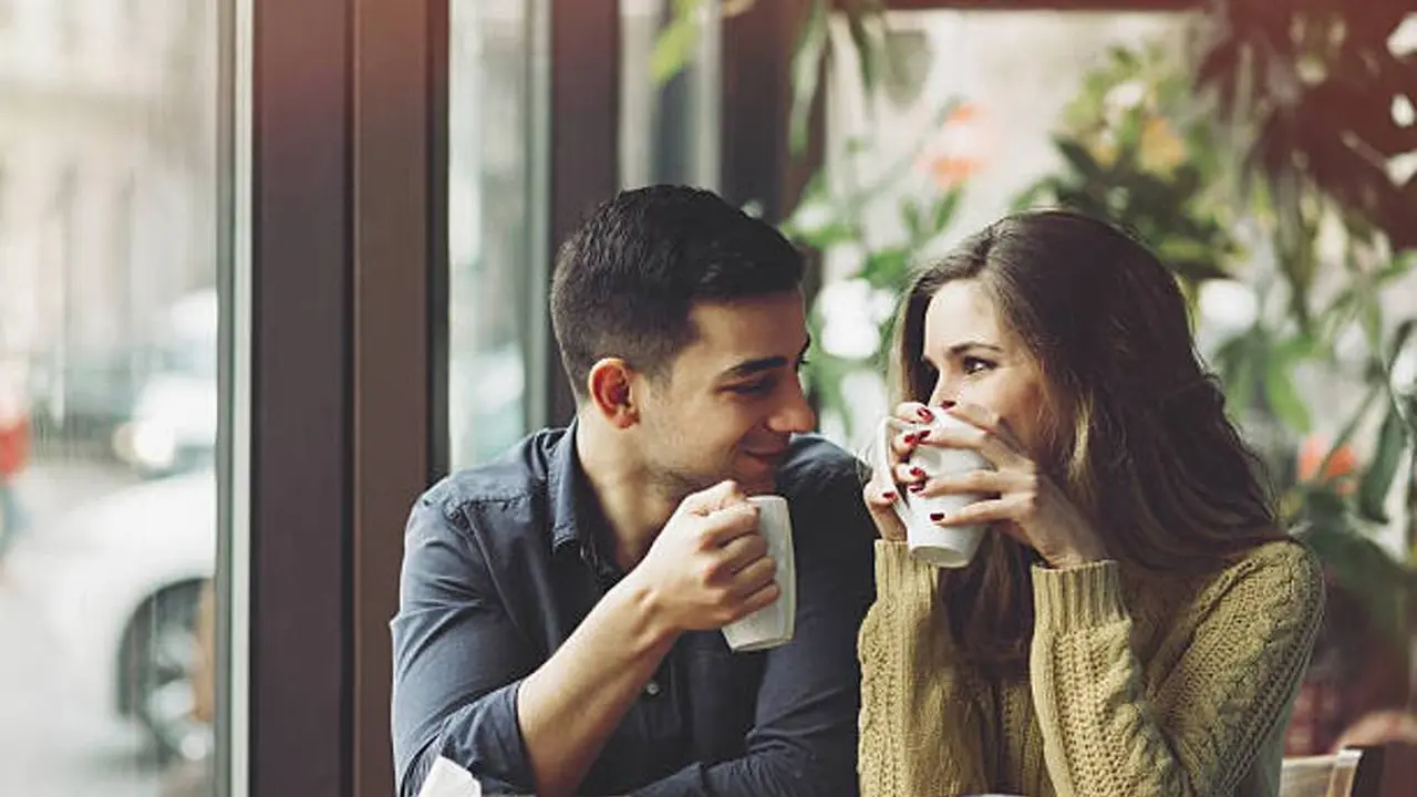 [Bintang] 3 Pasang Shio Ini So Sweet Banget Kalau Pacaran