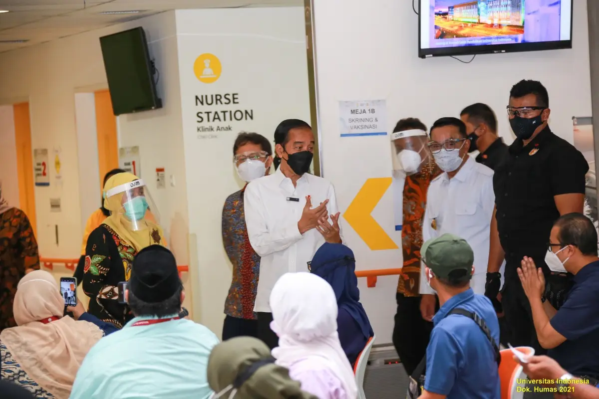 Presiden Republik Indonesia Joko Widodo melakukan kunjungan ke Kampus Universitas Indonesia (UI), di Depok, Jawa Barat (Humas UI)