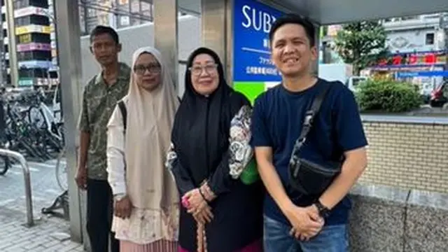 6 Potret Kesederhanaan Ayah Pratama Arhan, Sosok Hebat di Balik Kesuksesan Anak