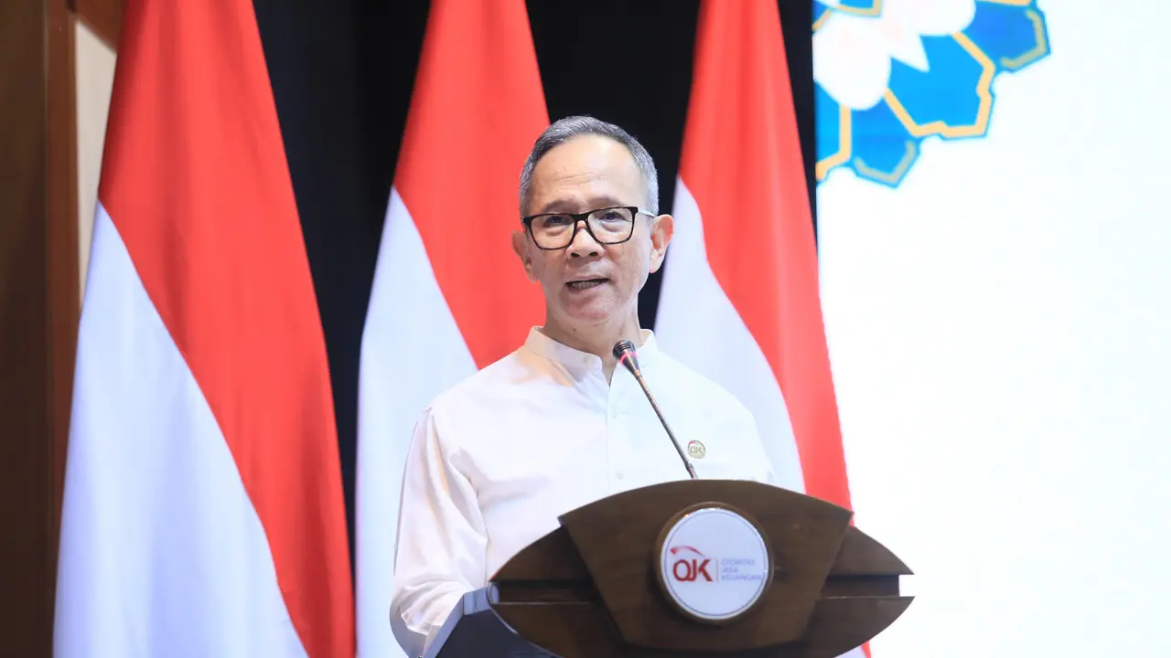 Ketua Dewan Komisioner OJK, Mahendra Siregar dalam acara Puncak GERAK Syariah di Kantor OJK, Jakarta, Selasa (25/3/2025). Dok OJK