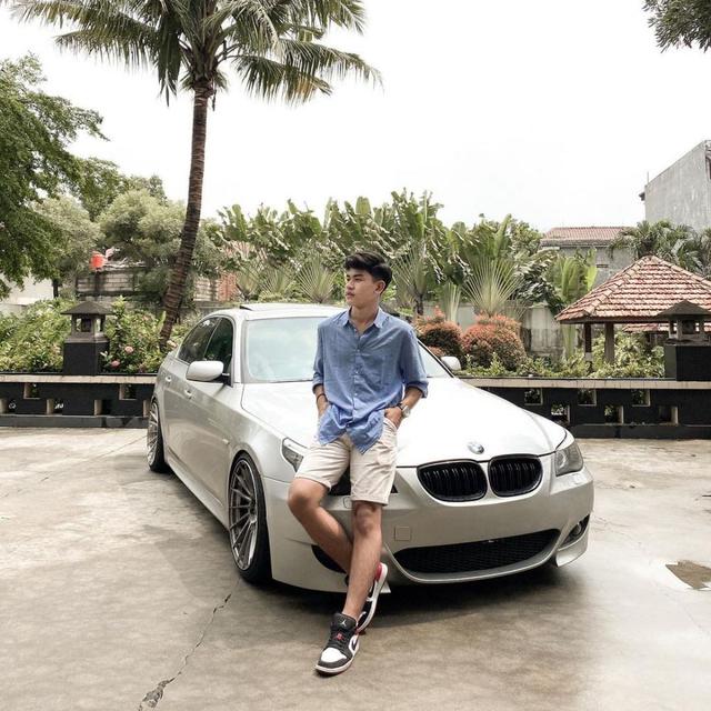 6 Potret Alza Relmiyanda, Adik Harris Vriza yang Jarang Tersorot