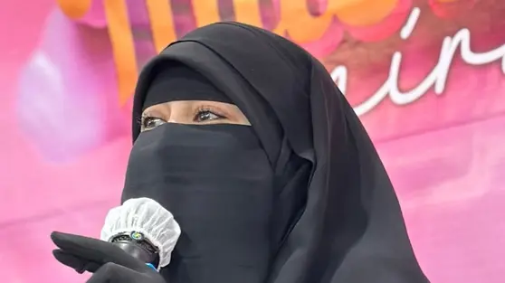 Potret Ummi Pipik Nonton Final FIFA ASEAN Cup 2026, Pakai Jersey Egy Maulana Vikri